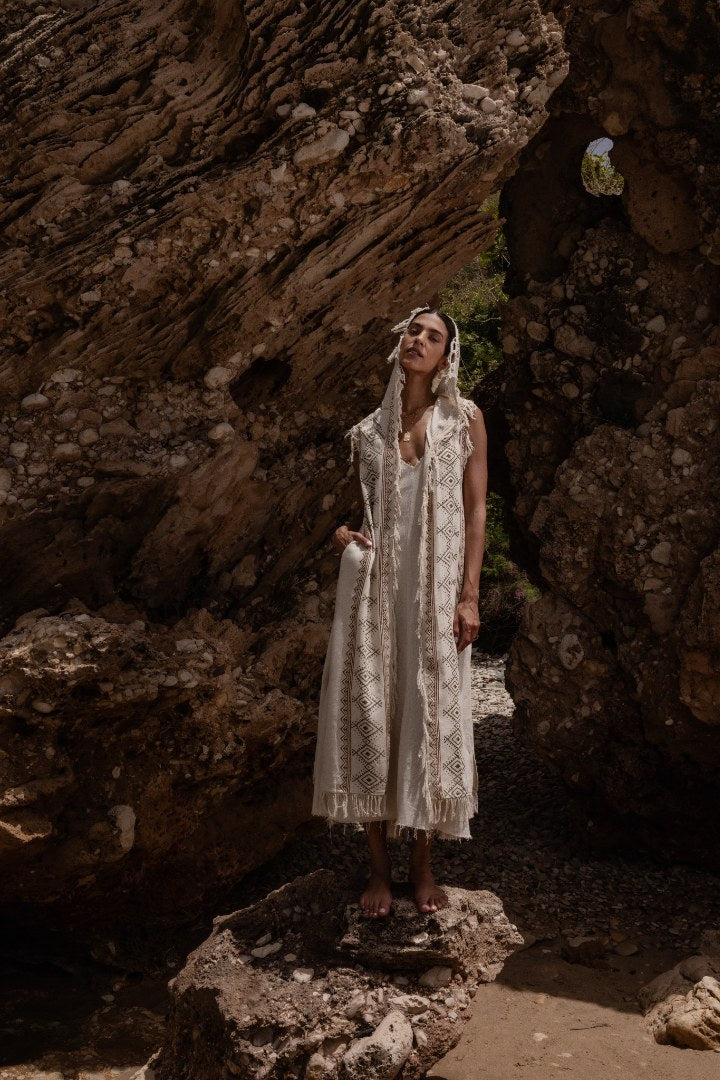 Asrar Kimono
